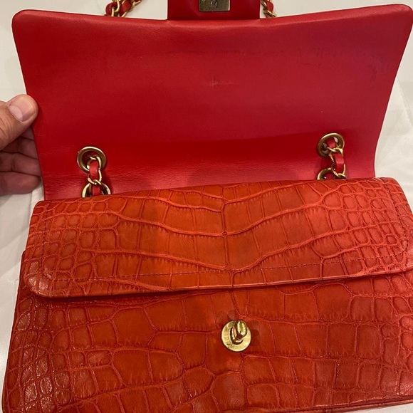 Chanel Crocodile Classic medium bag with GHW - Picture 4 of 15